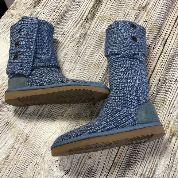 UGG Classic Blue Sweater Boots Great Condition - Picture 2 of 7